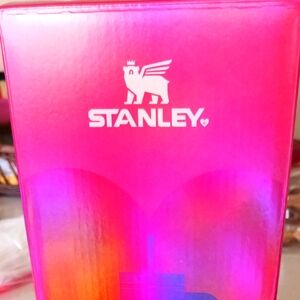 30oz Stanely Valentines quencher